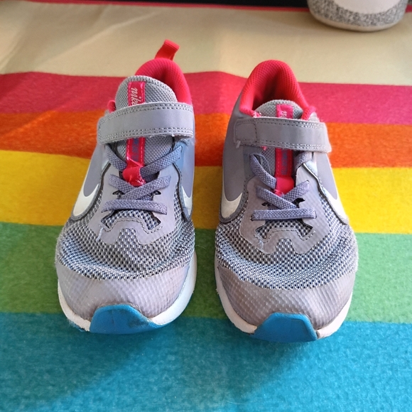 Nike Downshifter Size 1 Velcro Sneakers - Picture 3 of 8